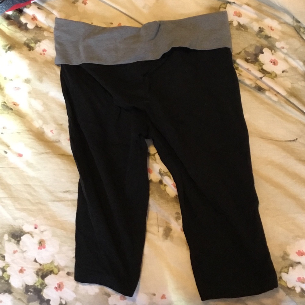Target grey and black capris